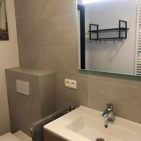 Daire Luxury Seaview - Large Terrace- Swimming Pool - Parking *